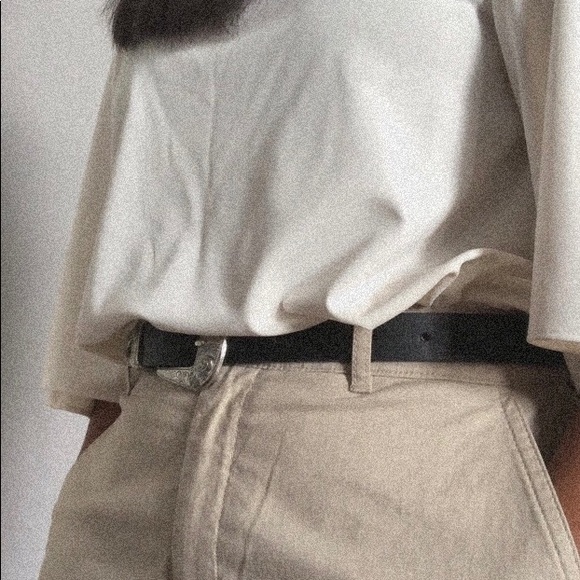 Profile Picture of Andrea Quijano (@quijanoandrea77) on Poshmark