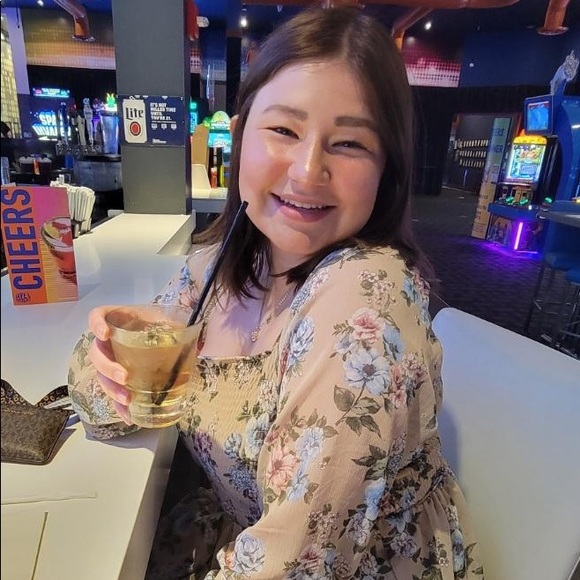 Profile Picture of Grace Rosencrants (@gracienavil) on Poshmark