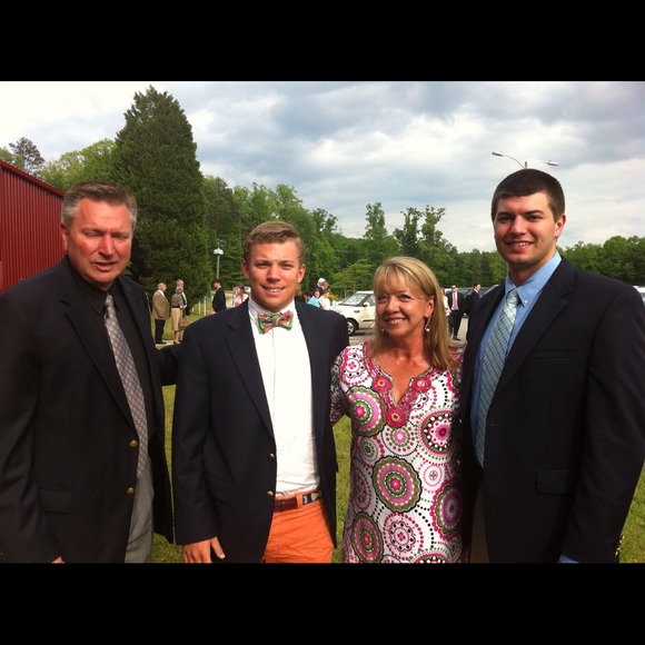 Profile Picture of Pam Wurdeman (@dancing8s) on Poshmark