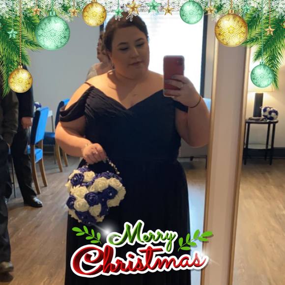 Profile Picture of Ashley Belleville (@ashleybelle0720) on Poshmark