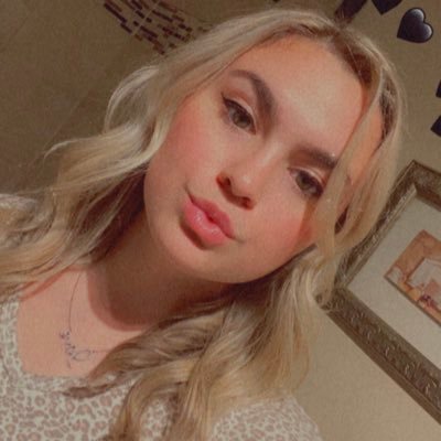 Profile Picture of Ashley Sullivan 🦄🎀 (@ashxominaj) on Twitter