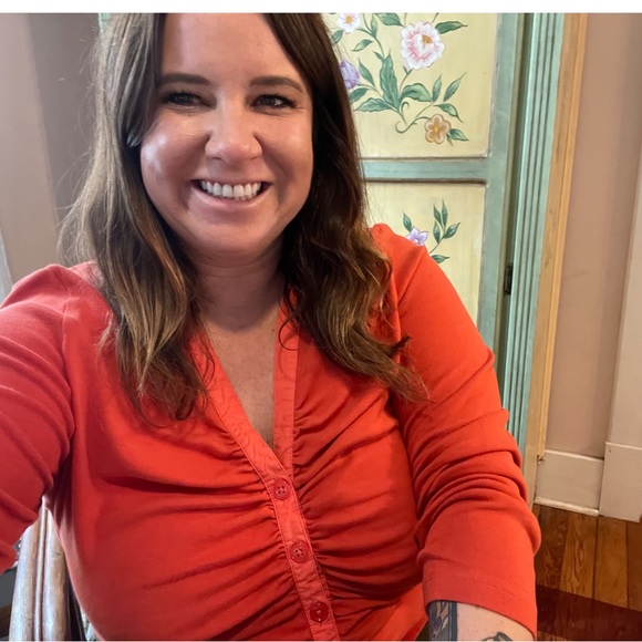 Profile Picture of Morgan Keen (@mkeen422) on Poshmark