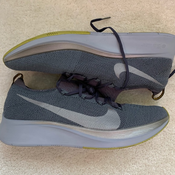 Profile Picture of Calem Grimble (@calemgrimble) on Poshmark