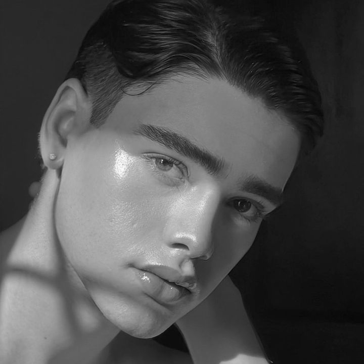 Profile Picture of alejandroo.pazz (@alejandroo.pazz) on Tiktok