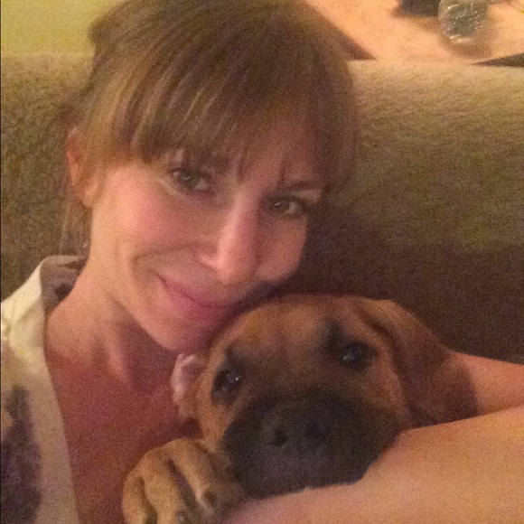 Profile Picture of Melissa Rojko (@melissa4164) on Poshmark