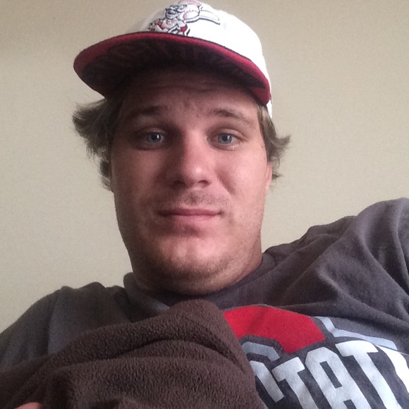 Drew Wiseman - Poshmark Profile Picture of Drew Wiseman (@dwiseman90) on Poshmark