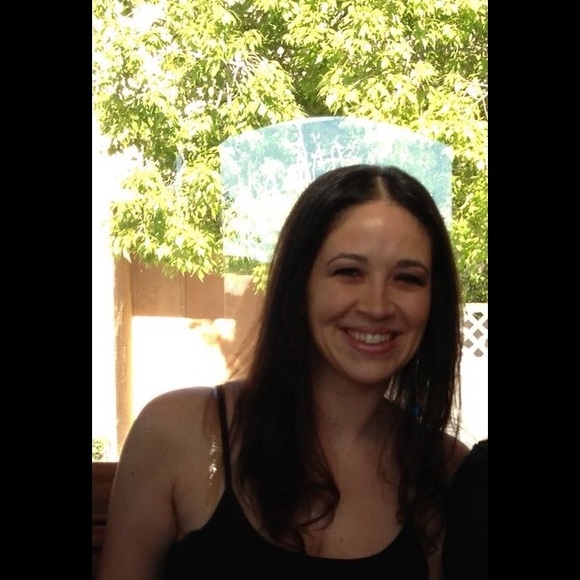 Profile Picture of Diana Oancea (@doancea) on Poshmark