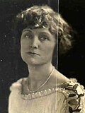Profile Picture of Lenna Lowe Yoston Wikipedia
