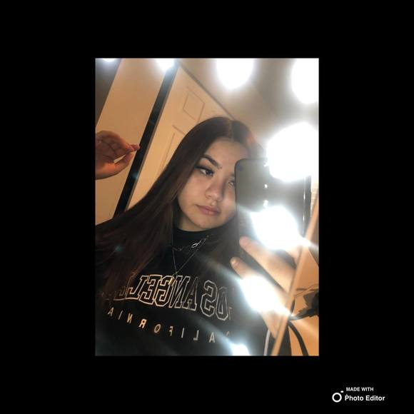 Profile Picture of Maria Silva (@mariasilva482) on Poshmark