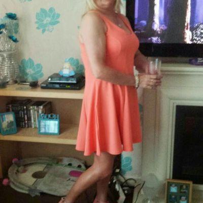 Profile Picture of Isabel Connor (@532b9094da8946a) on Twitter