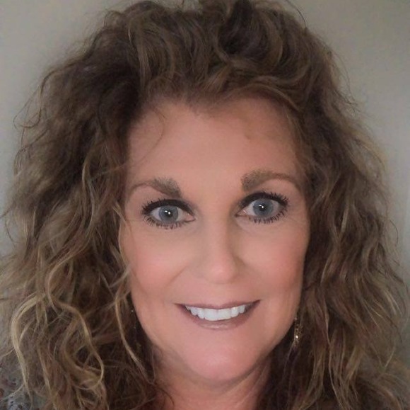 Profile Picture of Donna Swanger (@dswanger) on Poshmark