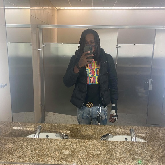 Profile Picture of Olumide Awosika (@olumideawosika) on Poshmark