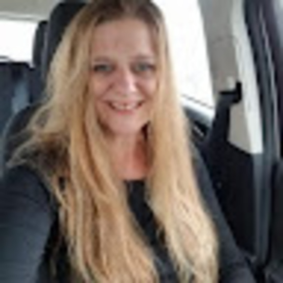 Profile Picture of Bolduc Bolduc (@tracybolduc75) on Poshmark