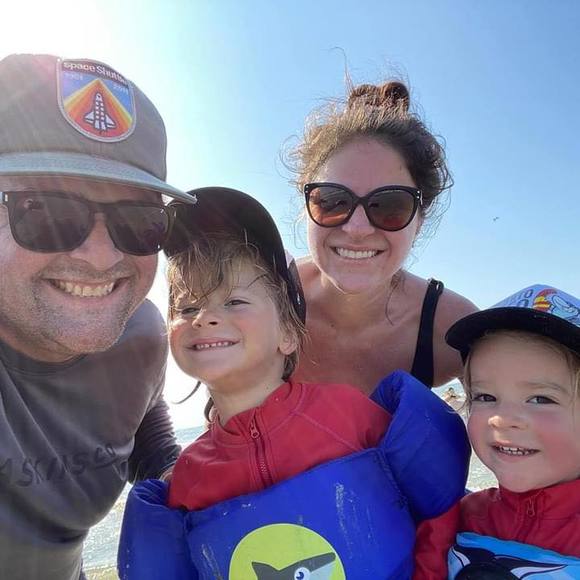 Profile Picture of David Haskins (@skinnysc) on Poshmark