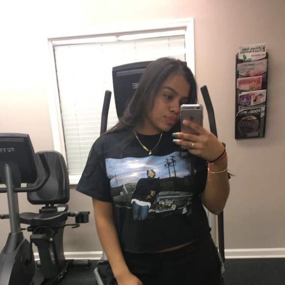 Profile Picture of Karina Velasquez (@karinayailin07) on Poshmark