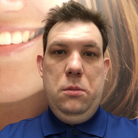 Profile Picture of Jeffrey Barnes (@jbarnes01983) on Poshmark
