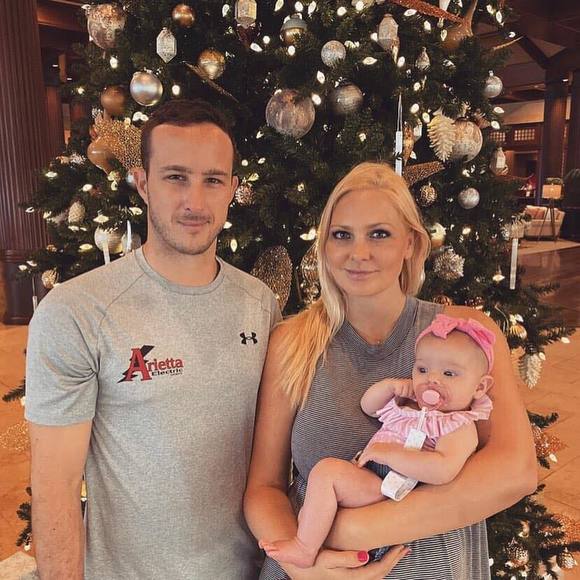 Profile Picture of Dayna Arietta (@daynadevorre1) on Poshmark