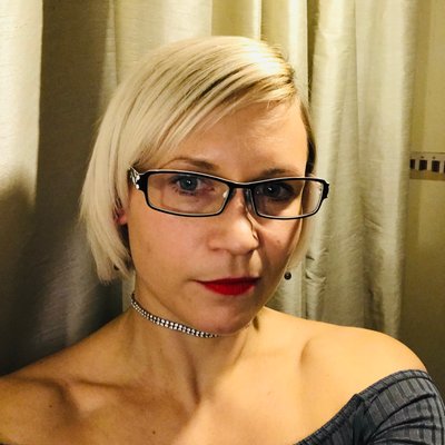 Profile Picture of Heather Burt (@Hevburt) on Twitter