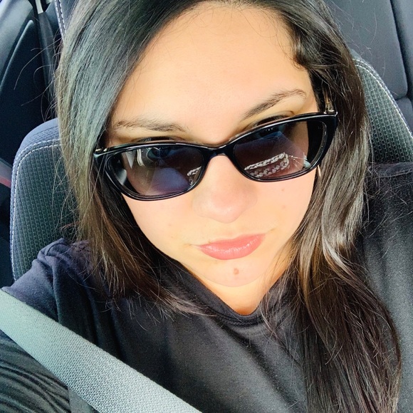 Profile Picture of Cassandra Blanco (@cbr0719) on Poshmark