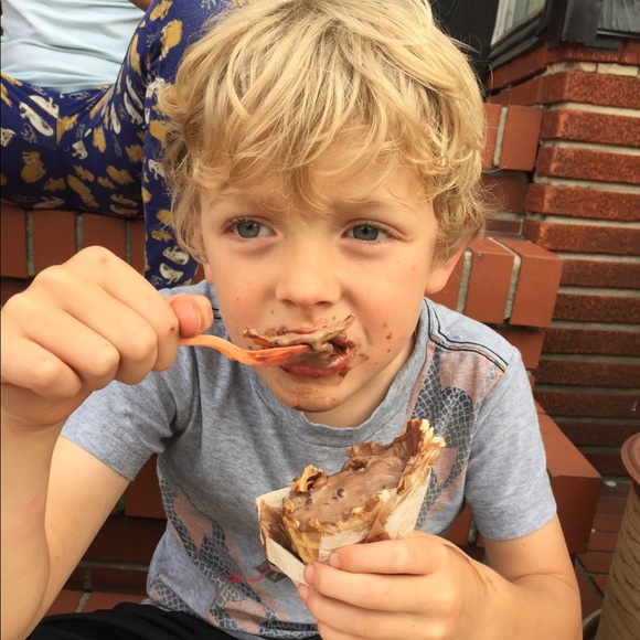 Profile Picture of Elizabeth Lenoach (@eplenoach) on Poshmark