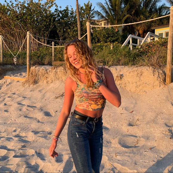 Profile Picture of Audrey Peatross (@audreypeatross) on Poshmark