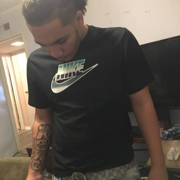 Diontae Allen - Poshmark Profile Picture of Diontae Allen (@diontae18) on Poshmark