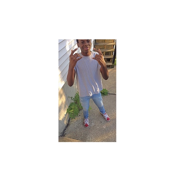 Profile Picture of Leon Wright (@ljwright2010) on Poshmark