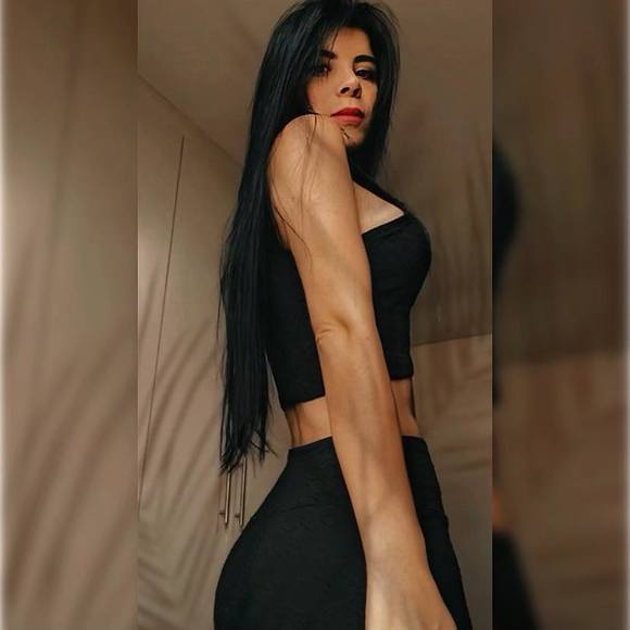 Profile Picture of Daniela Jimenez navarrete (@danijime92) on Poshmark