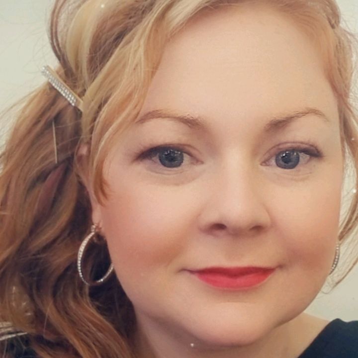 Profile Picture of Anthea Moore (@antheamoore10) on Tiktok