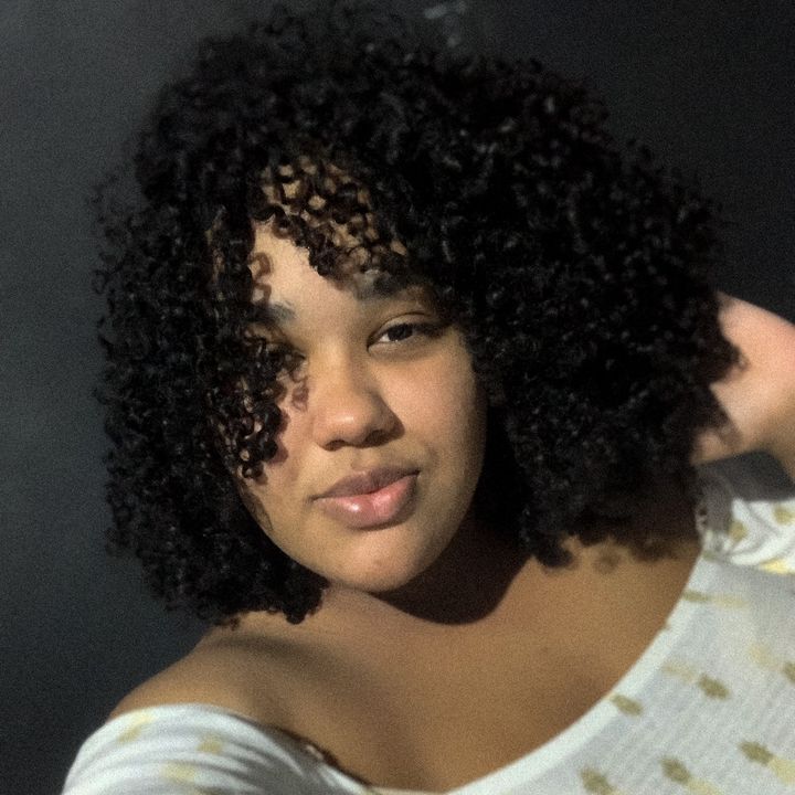 Profile Picture of Larissa (@larissacra) on Tiktok