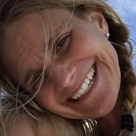 Profile Picture of Kristy Urgo (@kgu194) on Poshmark
