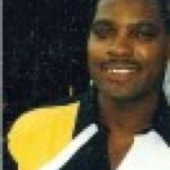 Profile Picture of Michael Pinnock (@pinnock290) on Poshmark