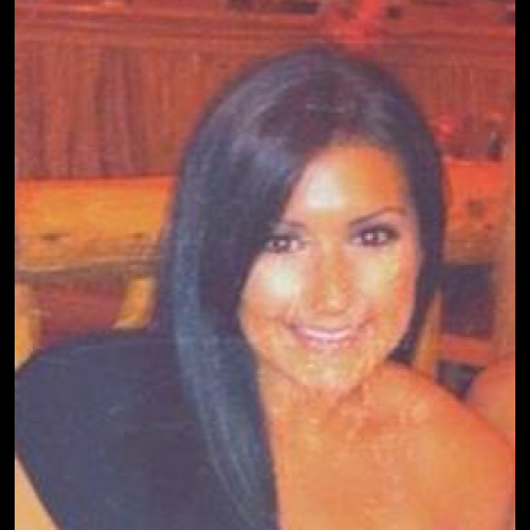 Profile Picture of Gina Camozzi (@gmac2424) on Poshmark
