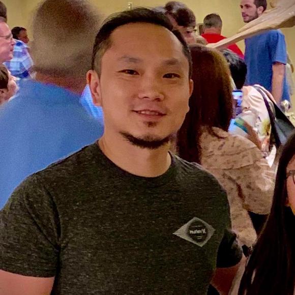 Erick Dizon - Poshmark Profile Picture of Erick Dizon (@erickdizon) on Poshmark