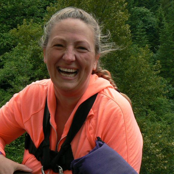 Profile Picture of Kristin Hatala (@klhatala) on Poshmark