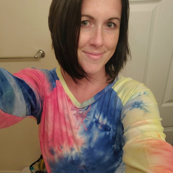 Profile Picture of Jenn Basaraba (@jennboss81) on Poshmark