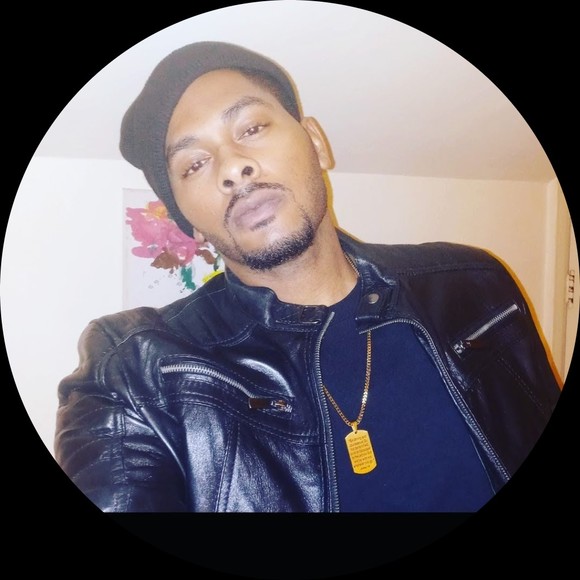 Profile Picture of Antonio Howard (@godzboiz1) on Poshmark