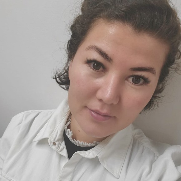 Profile Picture of Jildiz Kainazarova (@zhyldyzkai) on Poshmark