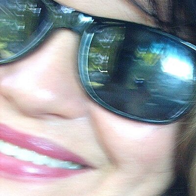 Profile Picture of Claudia (@claudialua13) on Twitter