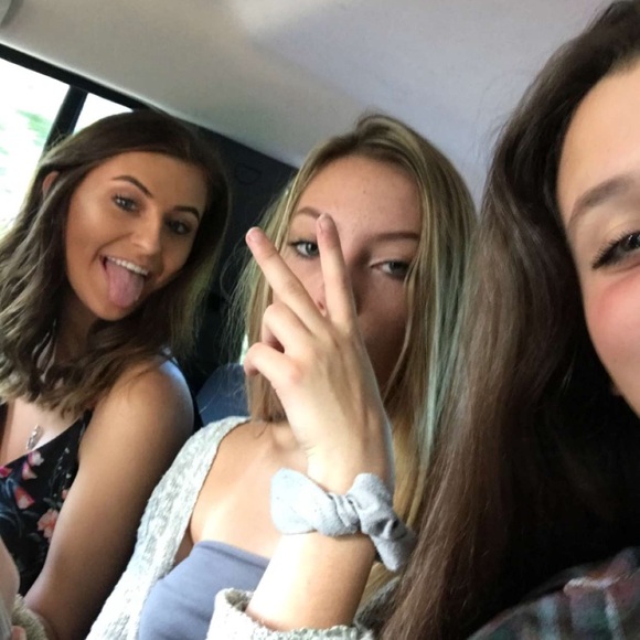 Profile Picture of Katelyn Gluth (@kgluth2) on Poshmark