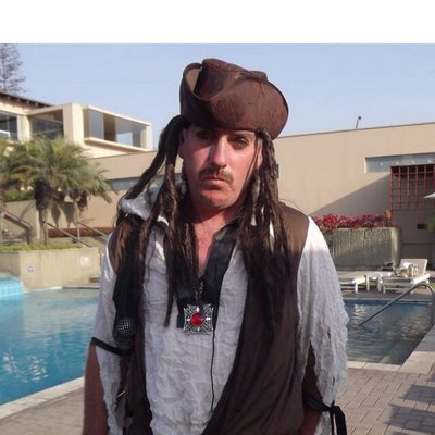 Profile Picture of Atilio Escobar (@aescobart) on Twitter