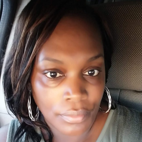 Profile Picture of Danna Williams-tillman (@dndj1971) on Poshmark
