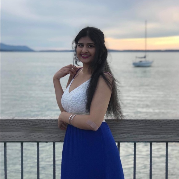 Profile Picture of Rajveer Kaur (@kaur73555) on Poshmark