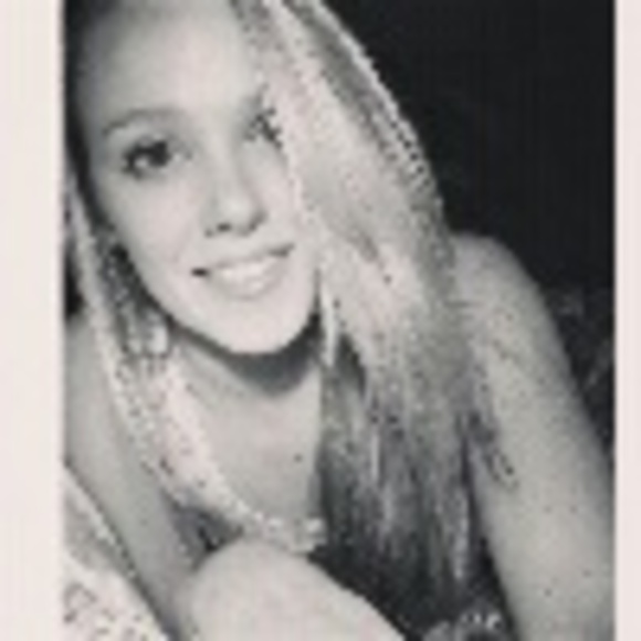 Profile Picture of Morgan Wintersteen (@malyse90) on Poshmark