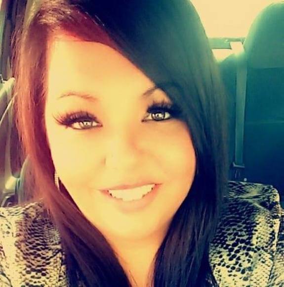 Profile Picture of Samantha Niswonger (@sm110303) on Poshmark