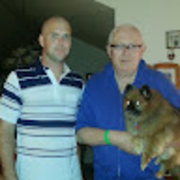 Jared Olesky - Poshmark Profile Picture of Jared Olesky (@jaredolesky) on Poshmark