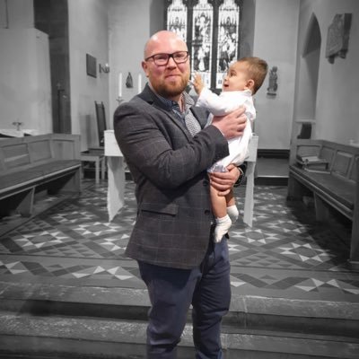Profile Picture of Andy Steele (@ABailes2014) on Twitter