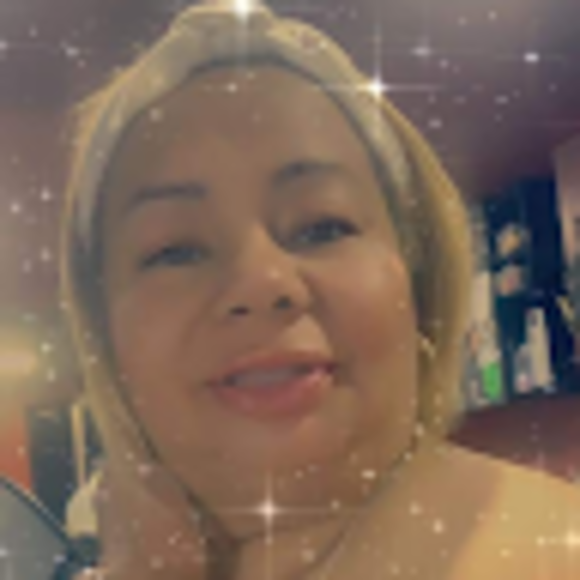 Profile Picture of Joselyn Alvarez (@joselynalvar109) on Poshmark