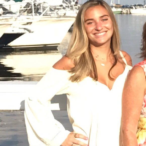 Profile Picture of Gabrielle Piazza (@gpiazza) on Poshmark