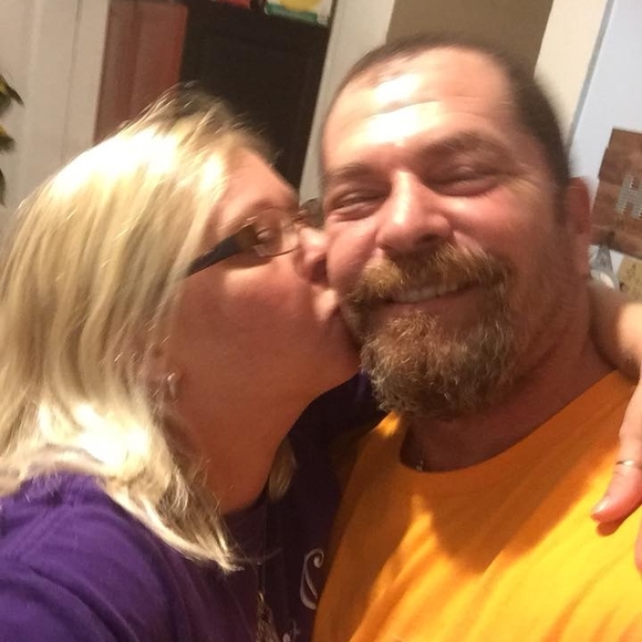 Profile Picture of Haley Waters (@haley_waters) on Poshmark